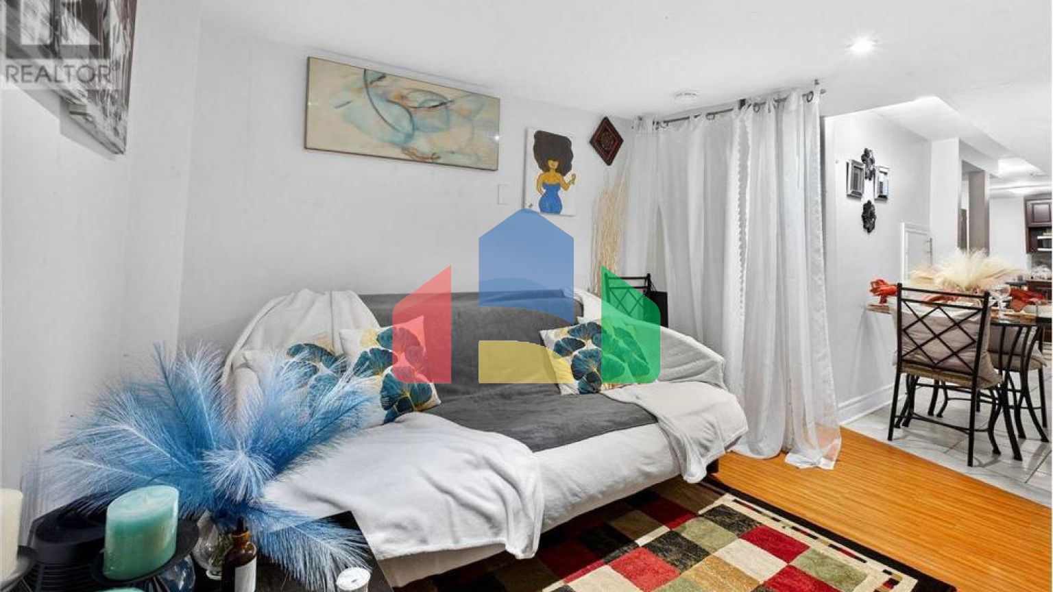 Residential - Single Family Home - Toronto, Canada - Canada