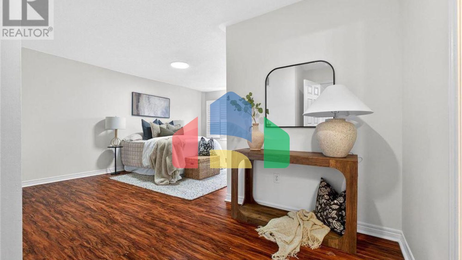 Residential - Single Family Home - Toronto, Canada - Canada