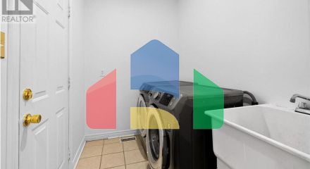 Residential - Single Family Home - Toronto, Canada - Canada