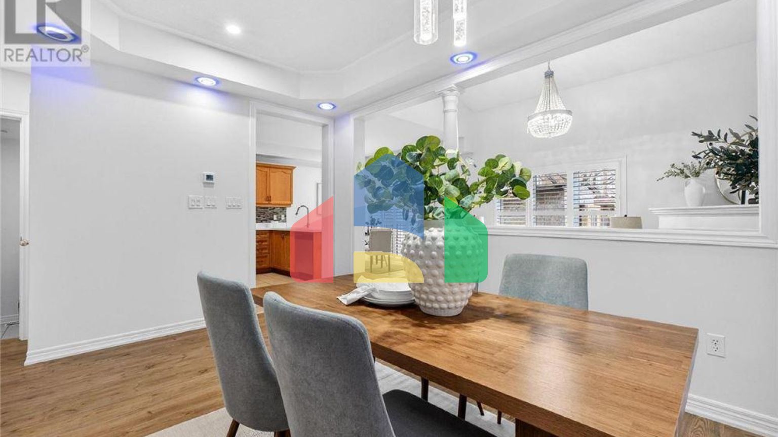 Residential - Single Family Home - Toronto, Canada - Canada