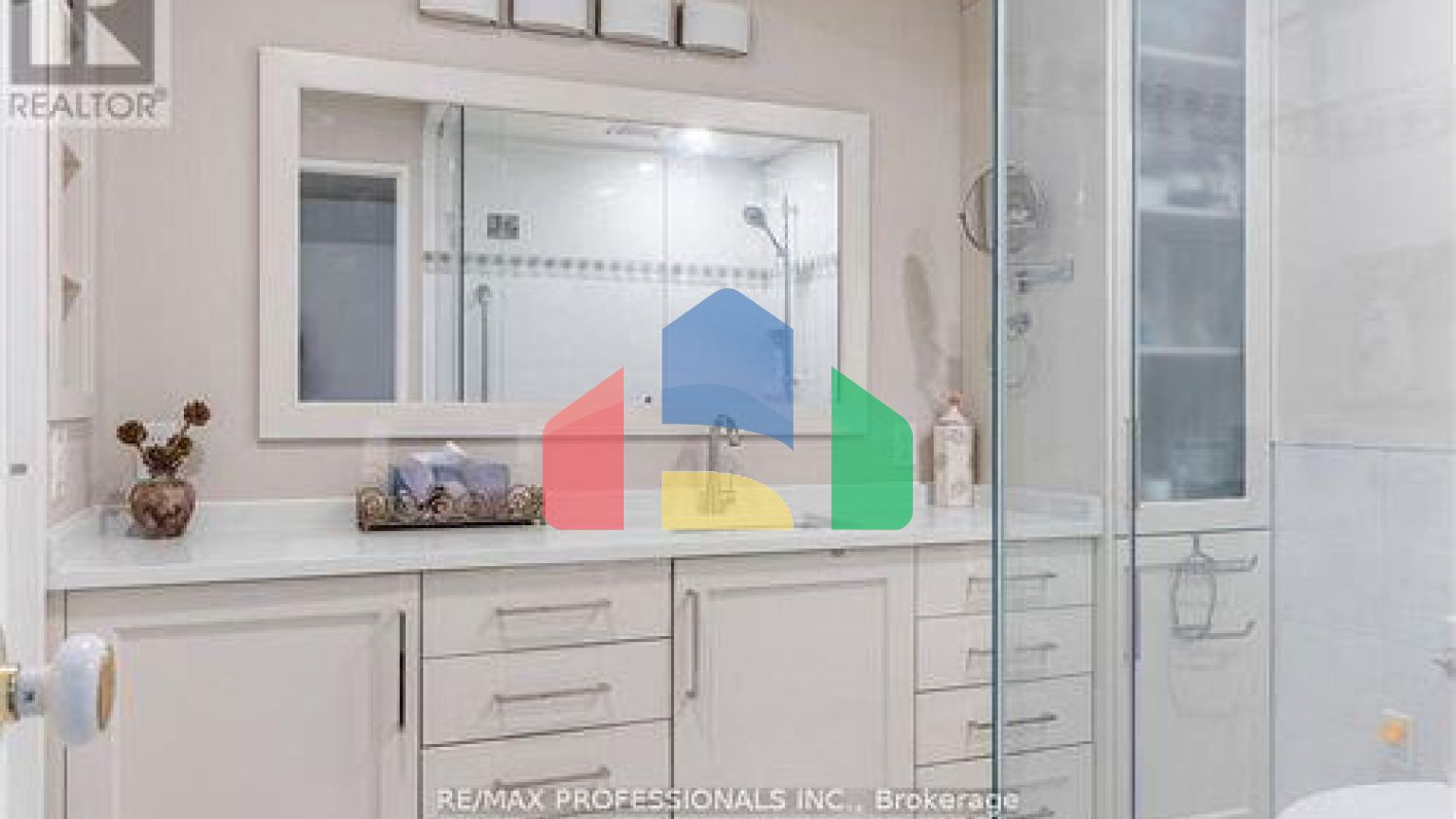 Residential - Condo/Apartment - Toronto, Canada - Canada