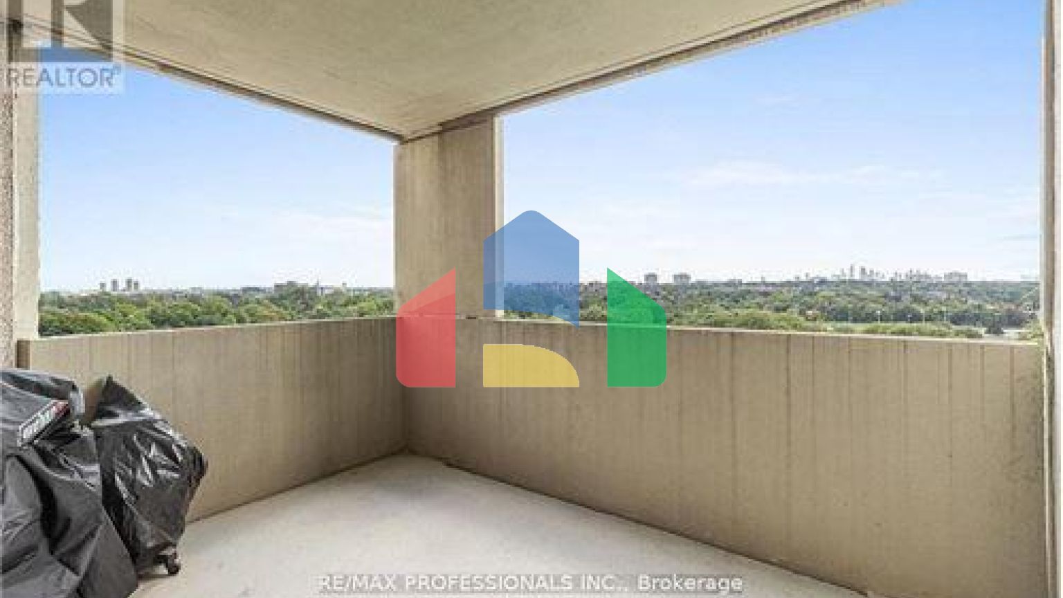 Residential - Condo/Apartment - Toronto, Canada - Canada