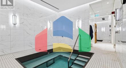 Residential - Single Family Home - Toronto, Canada - Canada