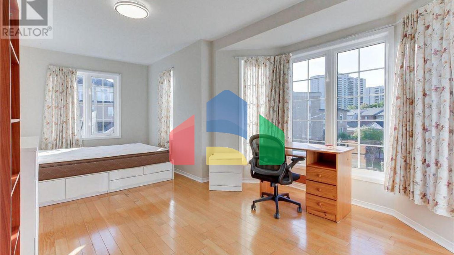 Residential - Single Family Home - Toronto, Canada - Canada