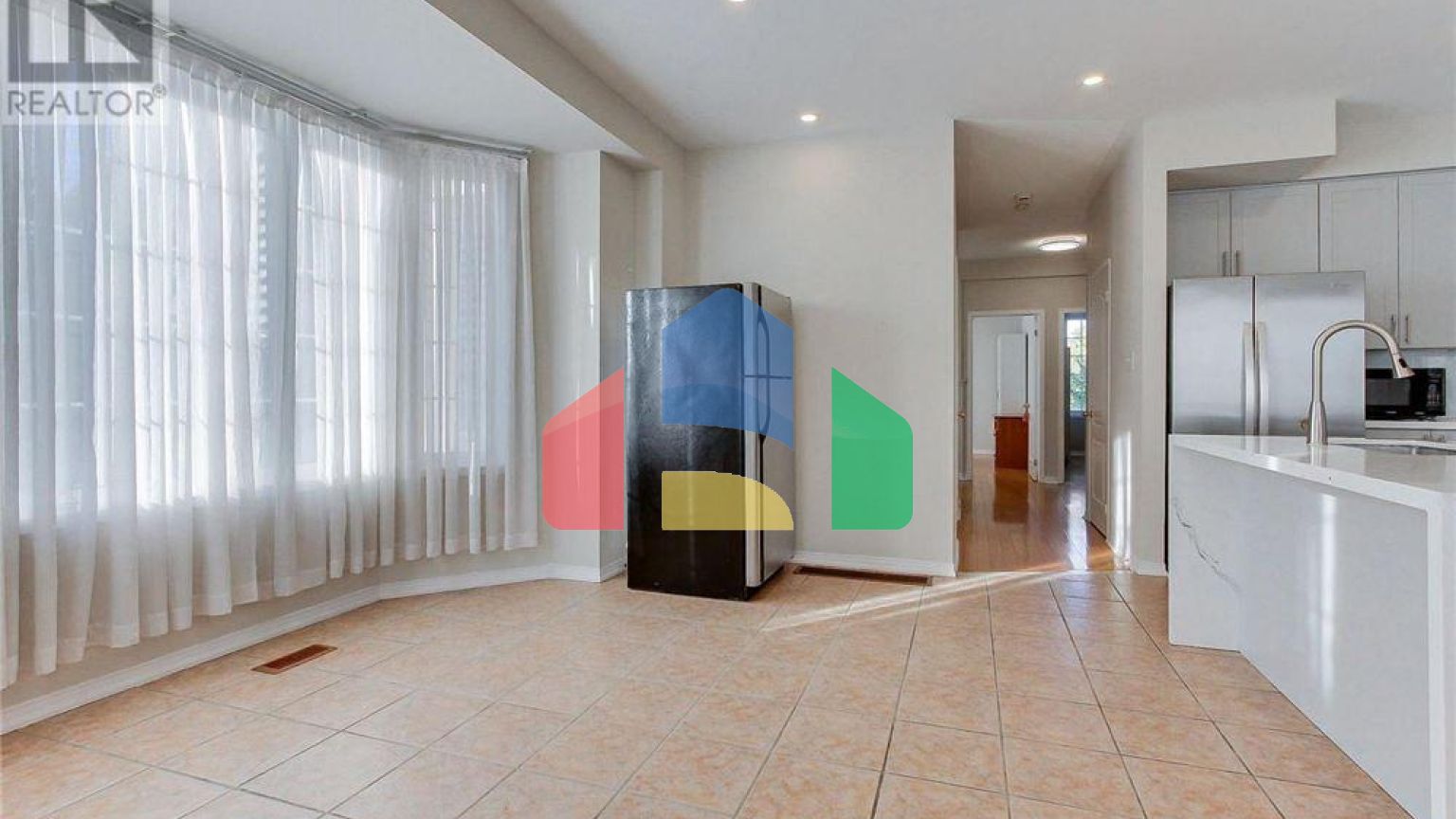 Residential - Single Family Home - Toronto, Canada - Canada