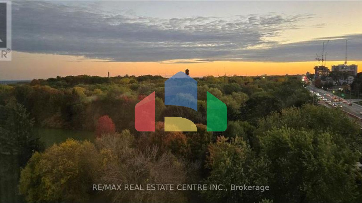 Residential - Single Family Home - Toronto, Canada - Canada