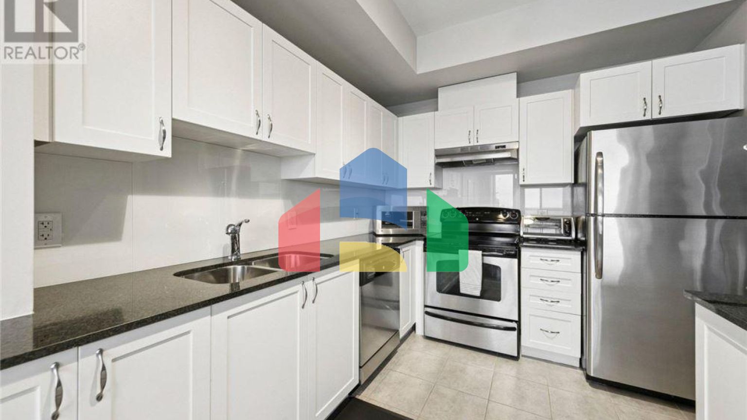 Residential - Single Family Home - Toronto, Canada - Canada