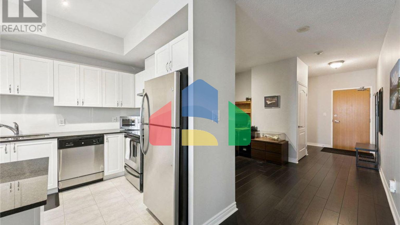 Residential - Single Family Home - Toronto, Canada - Canada