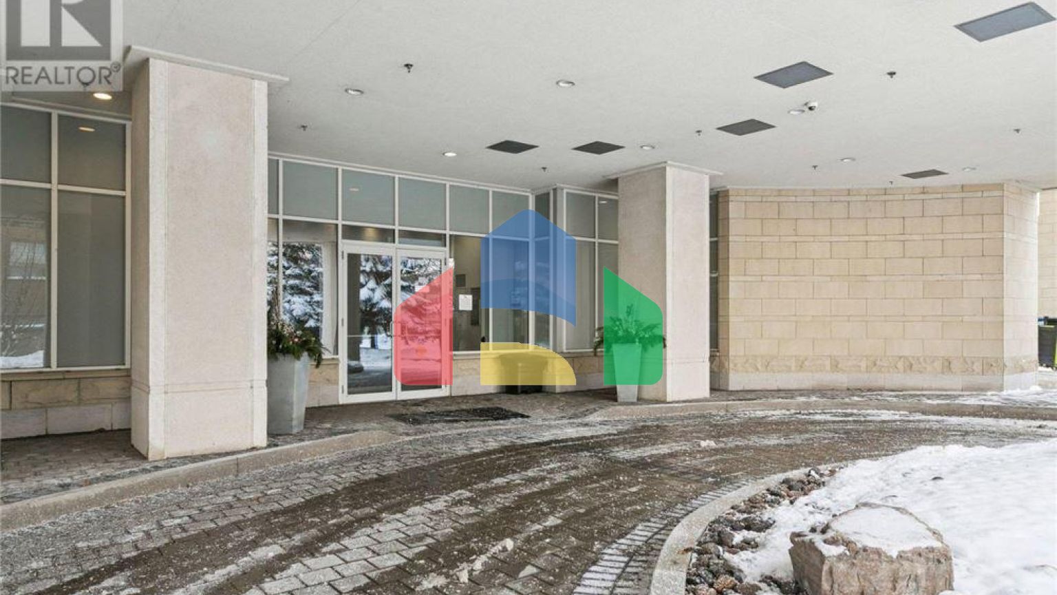 Residential - Single Family Home - Toronto, Canada - Canada