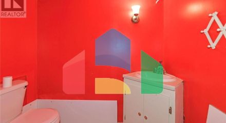 Residential - Single Family Home - Toronto, Canada - Canada