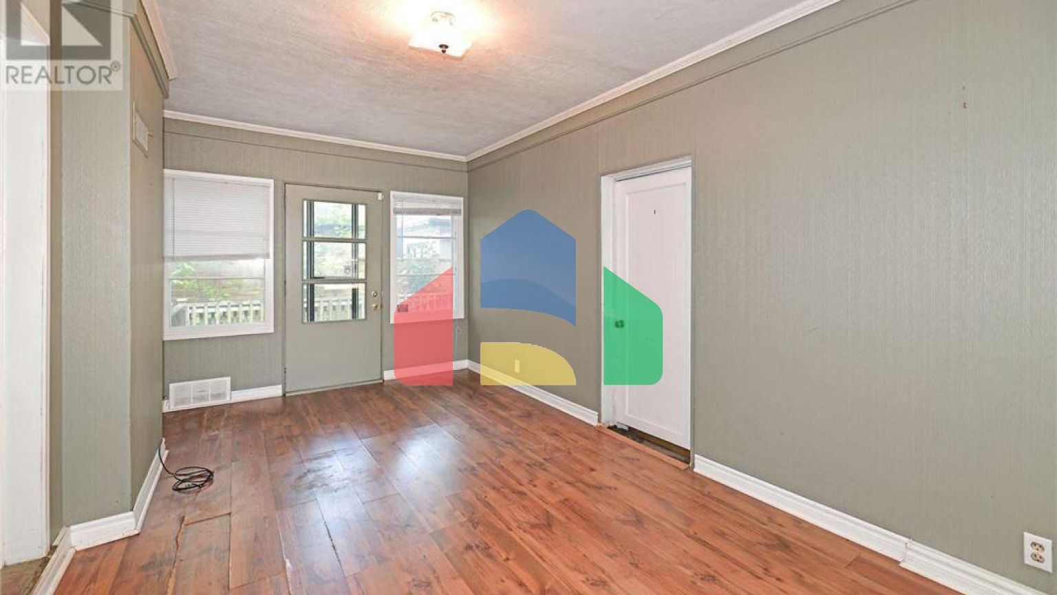 Residential - Single Family Home - Toronto, Canada - Canada