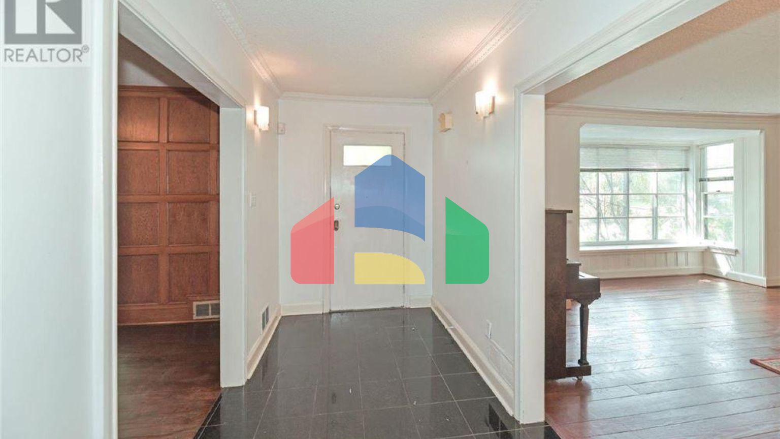 Residential - Single Family Home - Toronto, Canada - Canada