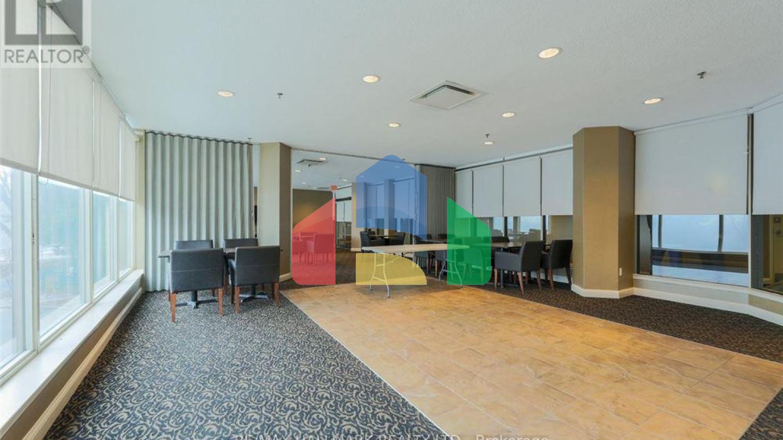 Residential - Single Family Home - Toronto, Canada - Canada