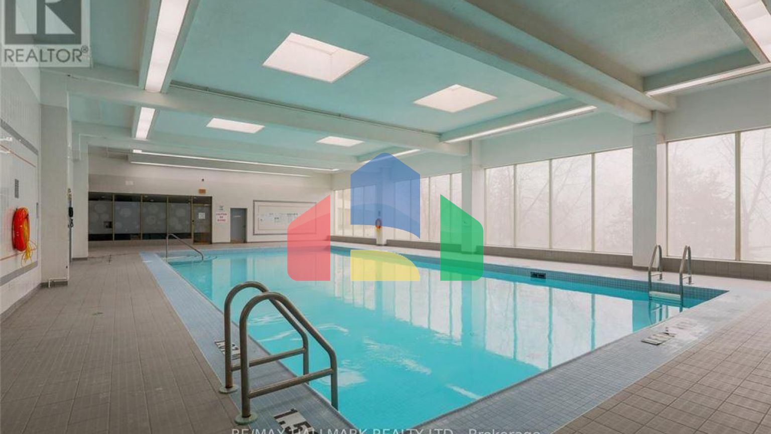 Residential - Single Family Home - Toronto, Canada - Canada