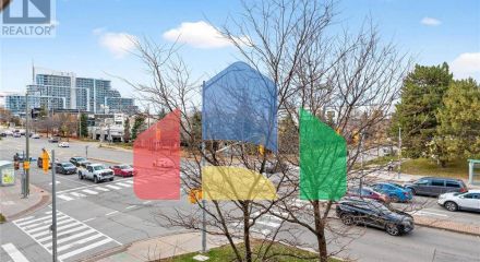 Residential - Single Family Home - Toronto, Canada - Canada