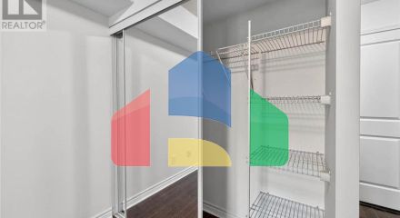 Residential - Single Family Home - Toronto, Canada - Canada