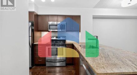 Residential - Single Family Home - Toronto, Canada - Canada