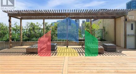 Residential - Single Family Home - Toronto, Canada - Canada