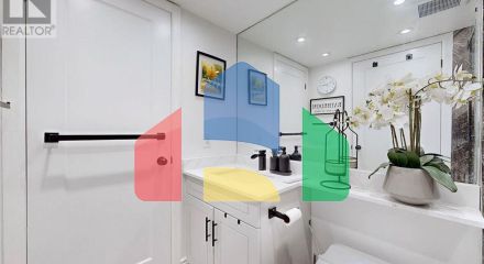 Residential - Single Family Home - Toronto, Canada - Canada