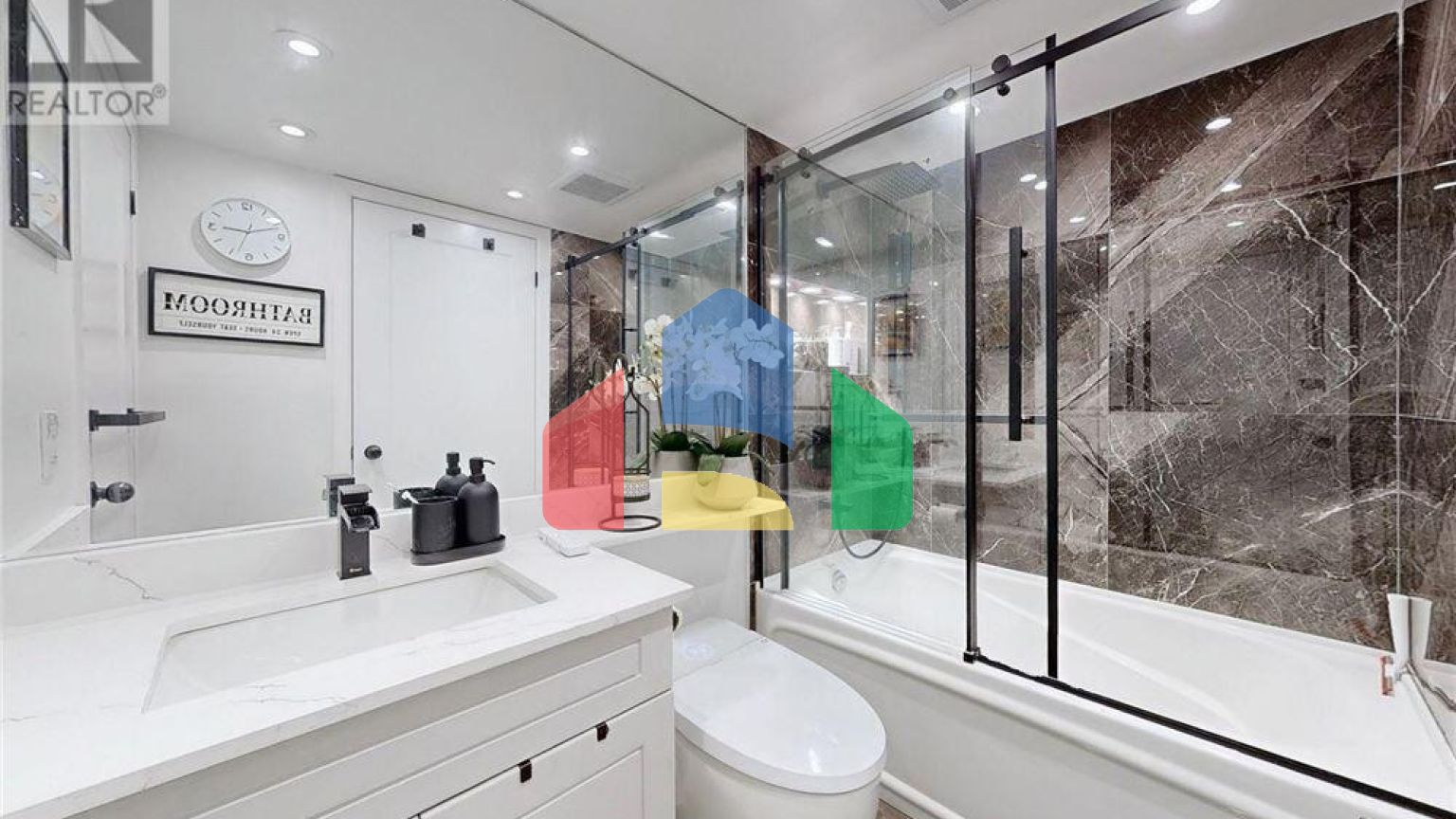 Residential - Single Family Home - Toronto, Canada - Canada