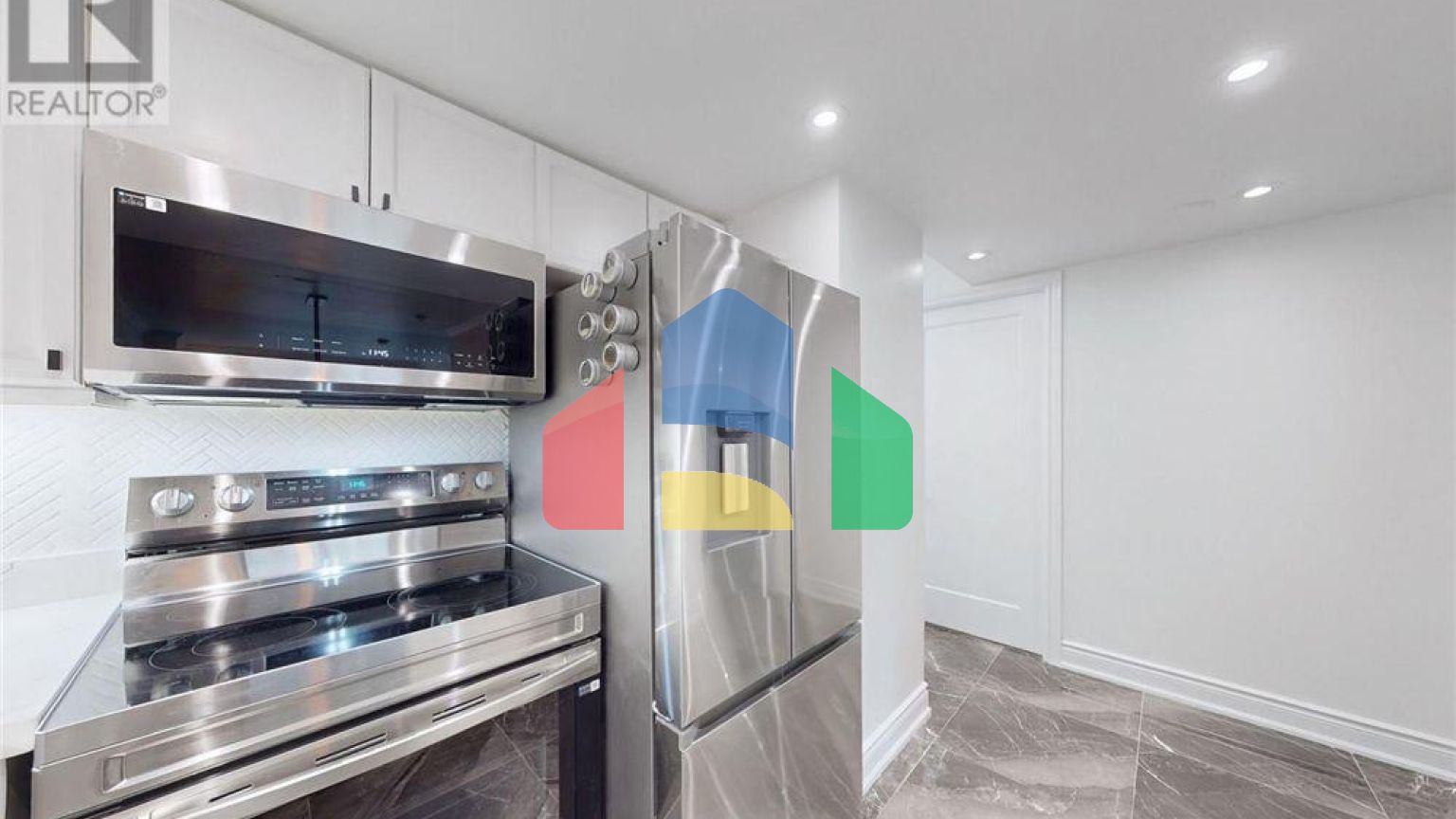 Residential - Single Family Home - Toronto, Canada - Canada