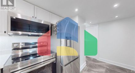 Residential - Single Family Home - Toronto, Canada - Canada