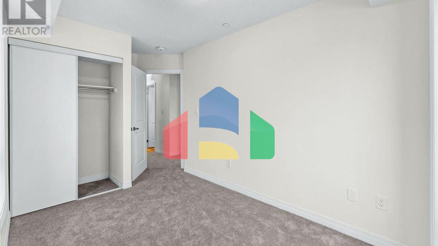 Residential - Townhouse - Toronto, Canada - Canada