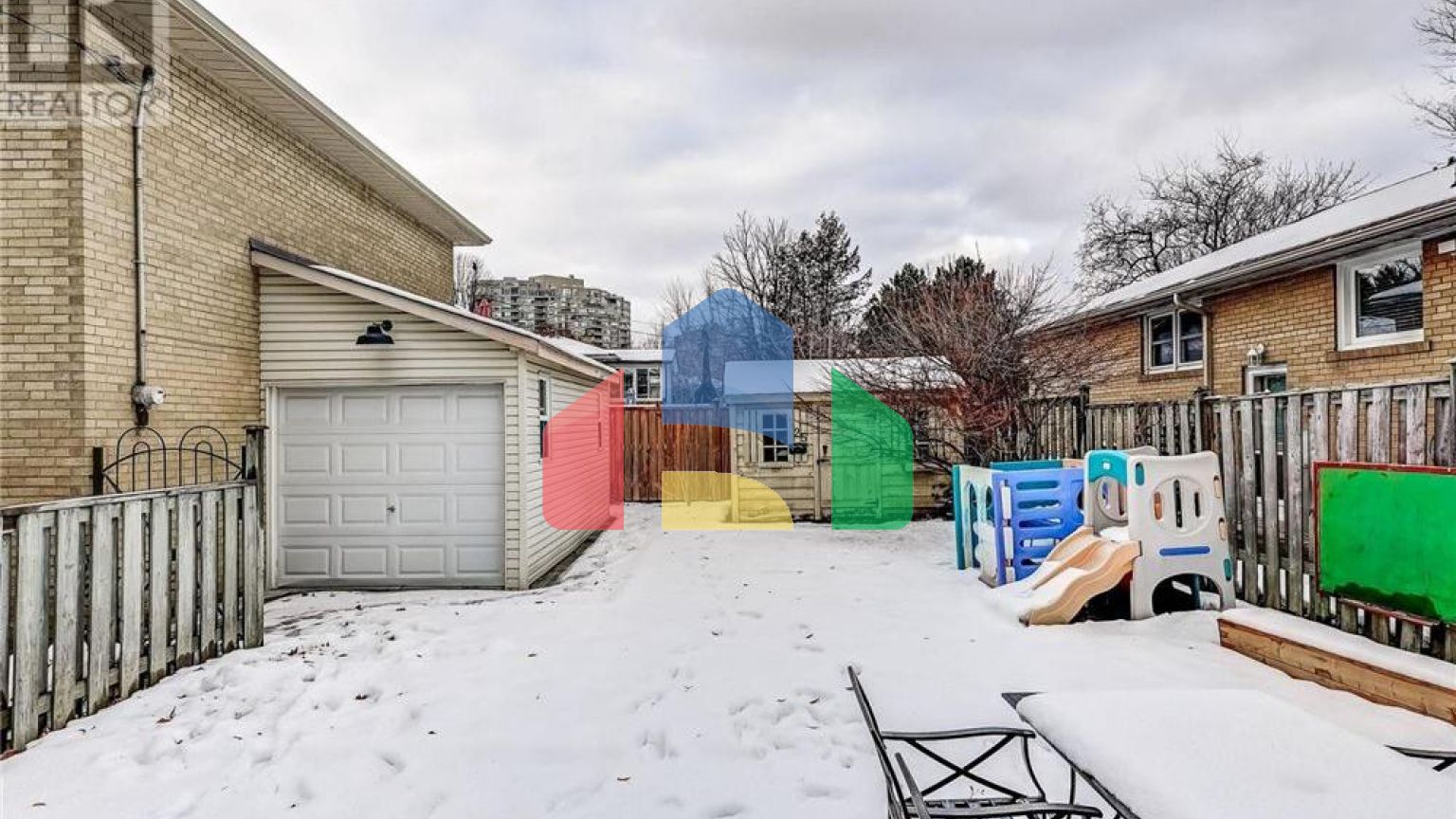 Residential - Single Family Home - Toronto, Canada - Canada