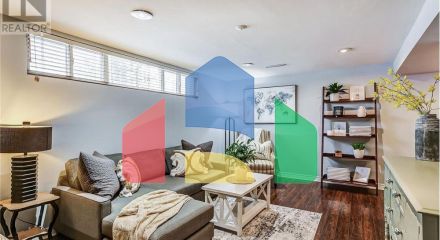 Residential - Single Family Home - Toronto, Canada - Canada