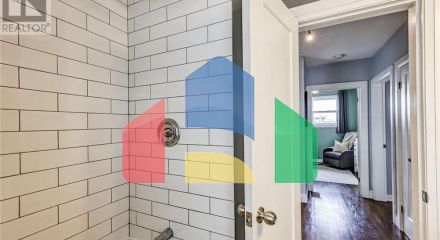 Residential - Single Family Home - Toronto, Canada - Canada