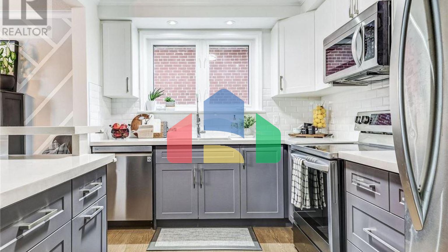 Residential - Single Family Home - Toronto, Canada - Canada