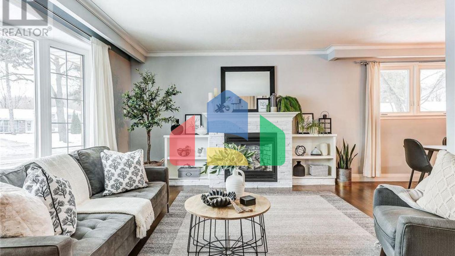 Residential - Single Family Home - Toronto, Canada - Canada