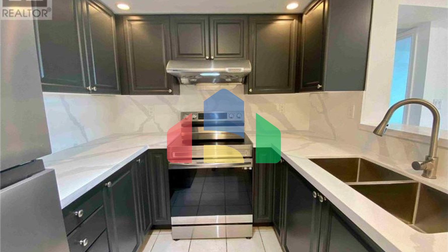 Residential - Condo/Apartment - Toronto, Canada - Canada