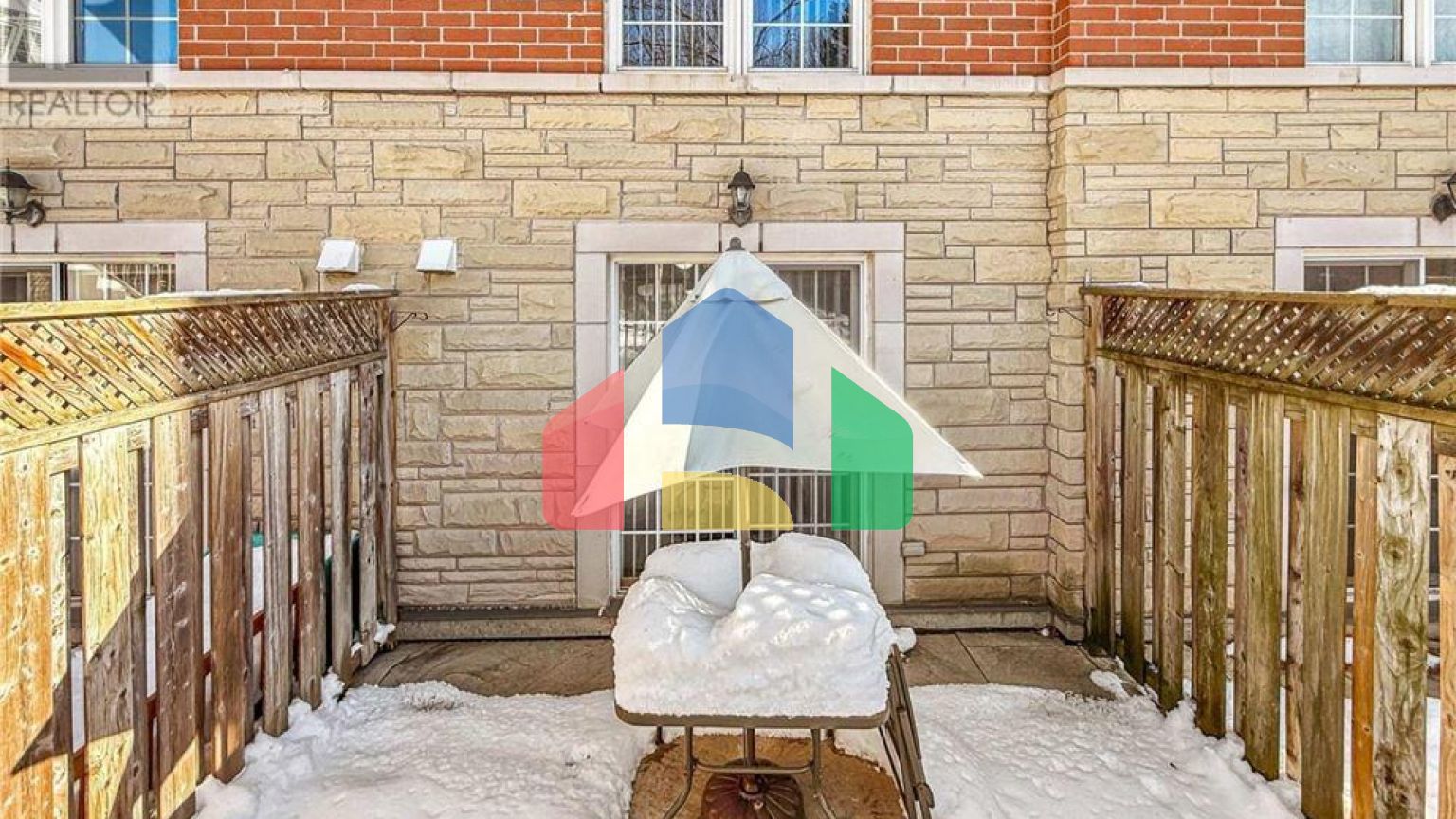 Residential - Townhouse - Toronto, Canada - Canada