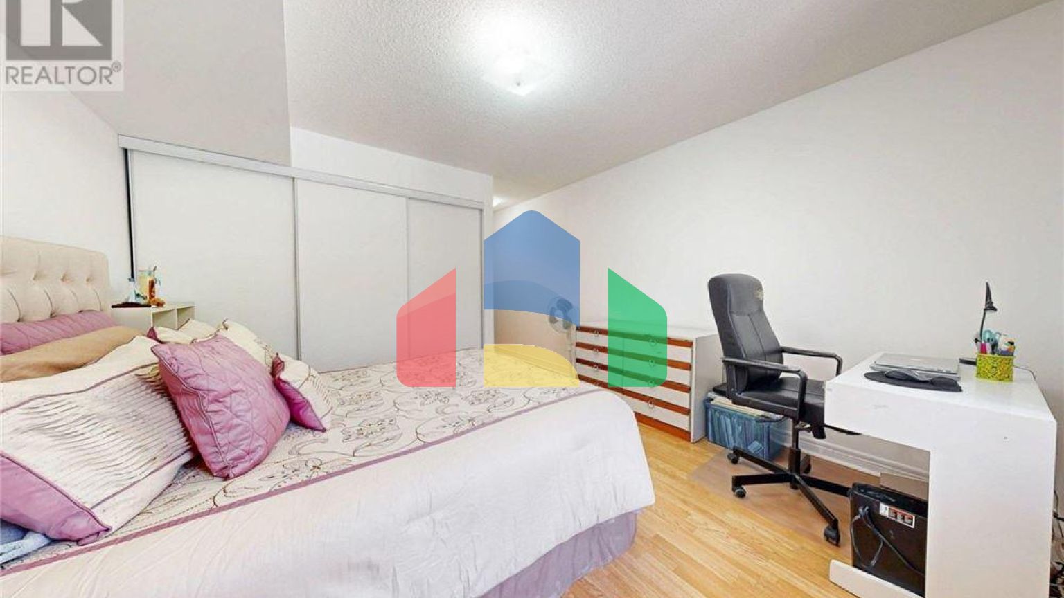 Residential - Townhouse - Toronto, Canada - Canada