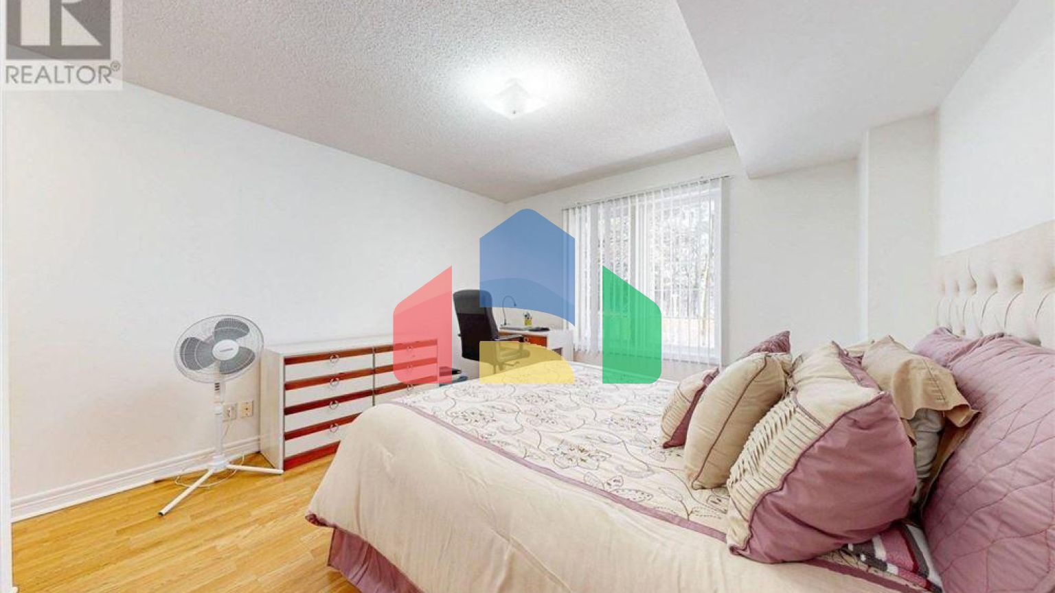 Residential - Townhouse - Toronto, Canada - Canada