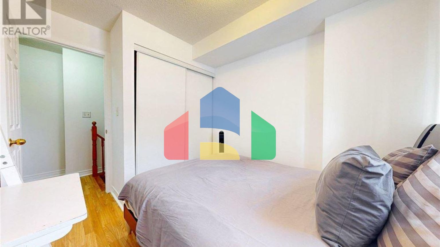 Residential - Townhouse - Toronto, Canada - Canada