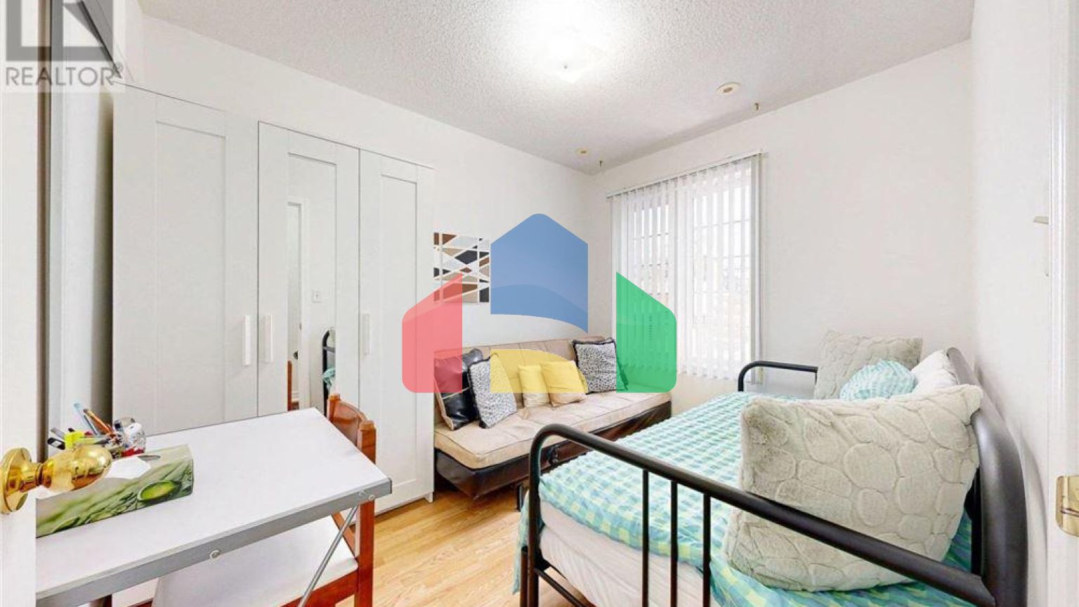 Residential - Townhouse - Toronto, Canada - Canada