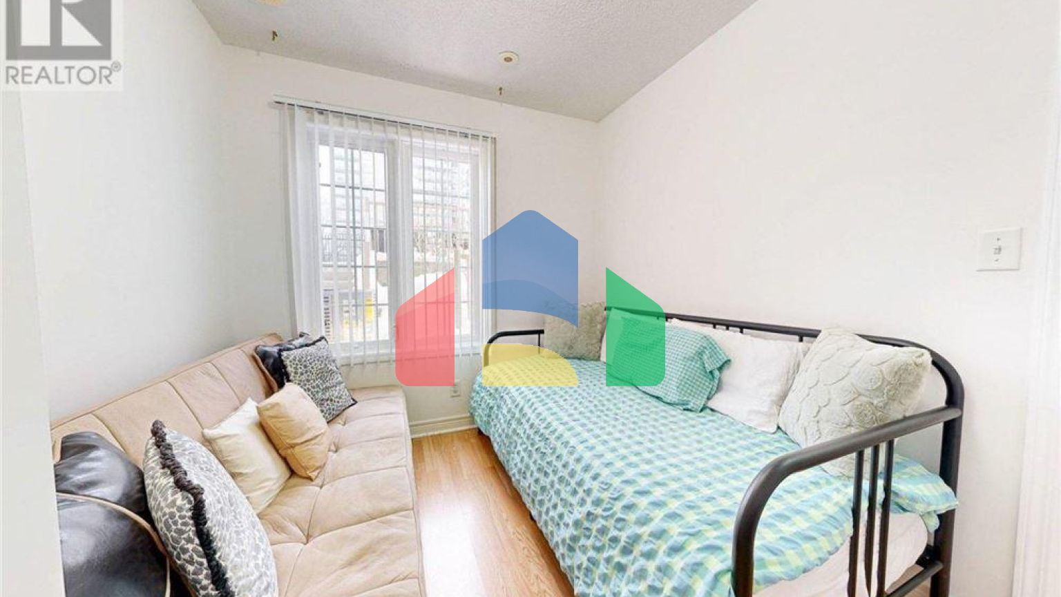 Residential - Townhouse - Toronto, Canada - Canada