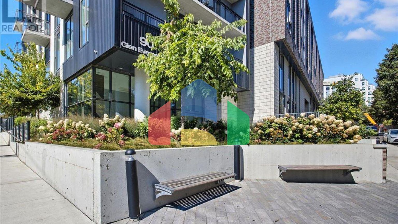 Residential - Condo/Apartment - Toronto, Canada - Canada