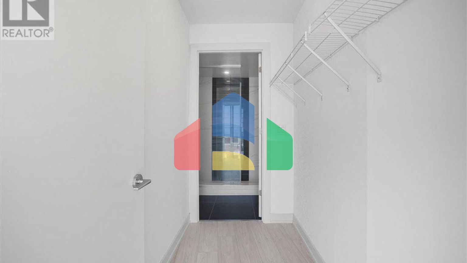 Residential - Condo/Apartment - Toronto, Canada - Canada