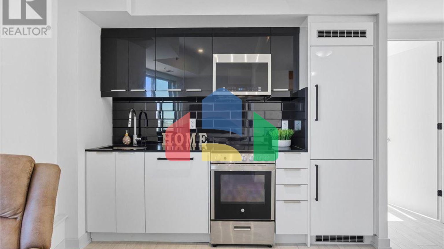 Residential - Condo/Apartment - Toronto, Canada - Canada