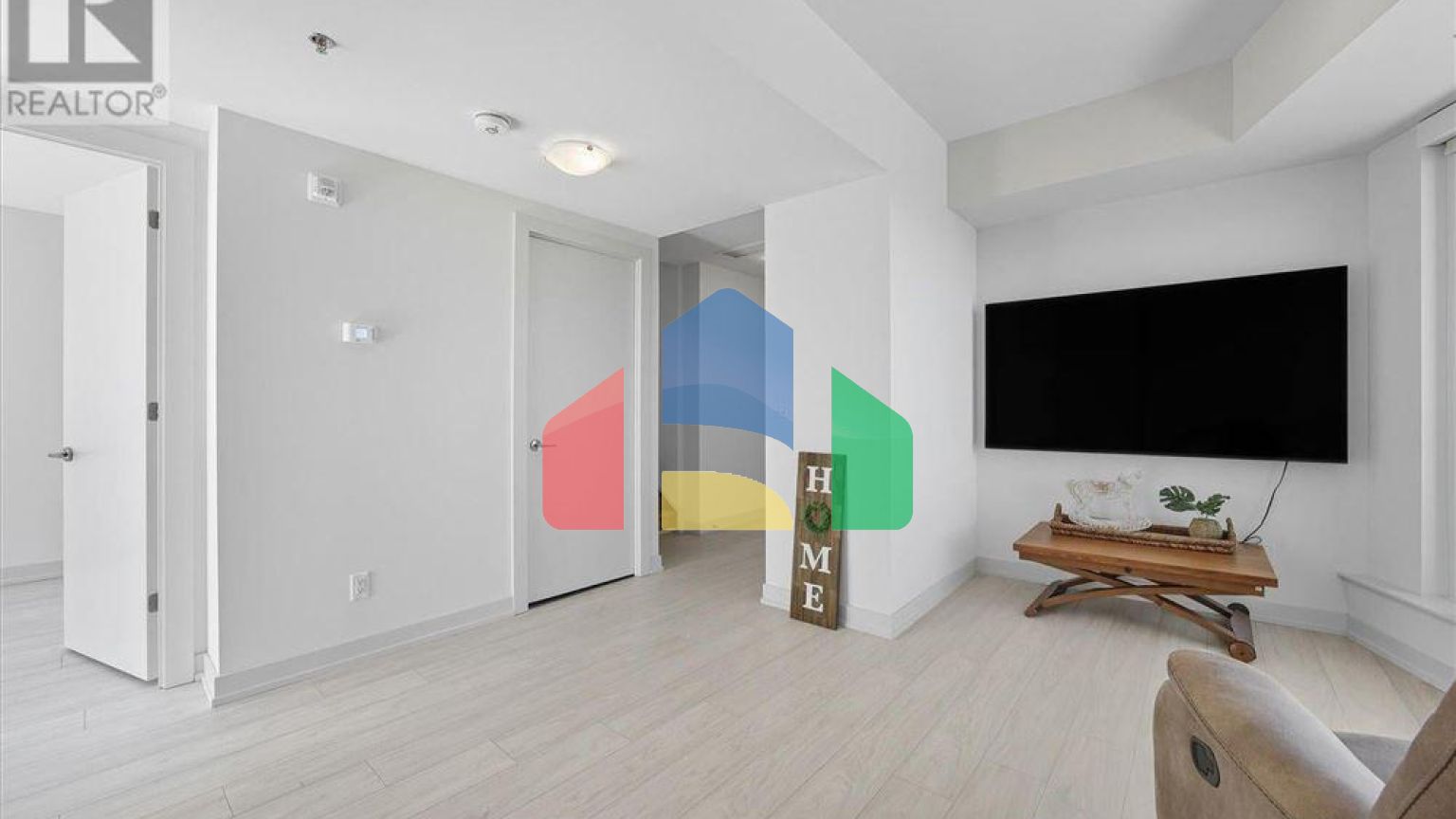 Residential - Condo/Apartment - Toronto, Canada - Canada