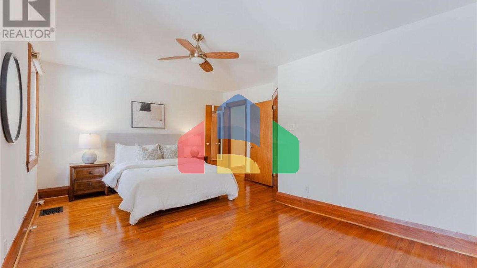 Residential - Single Family Home - Toronto, Canada - Canada