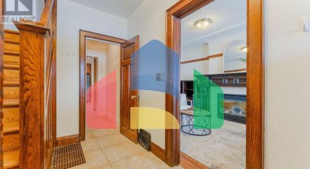 Residential - Single Family Home - Toronto, Canada - Canada