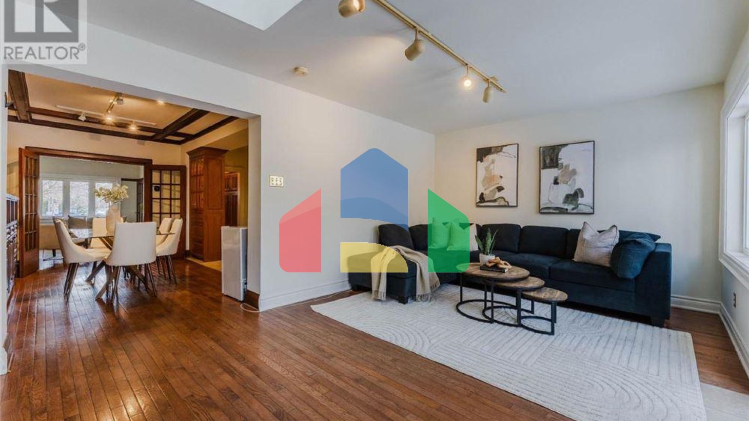 Residential - Single Family Home - Toronto, Canada - Canada