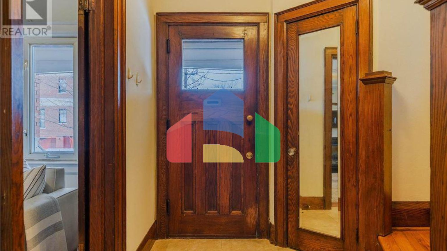 Residential - Single Family Home - Toronto, Canada - Canada