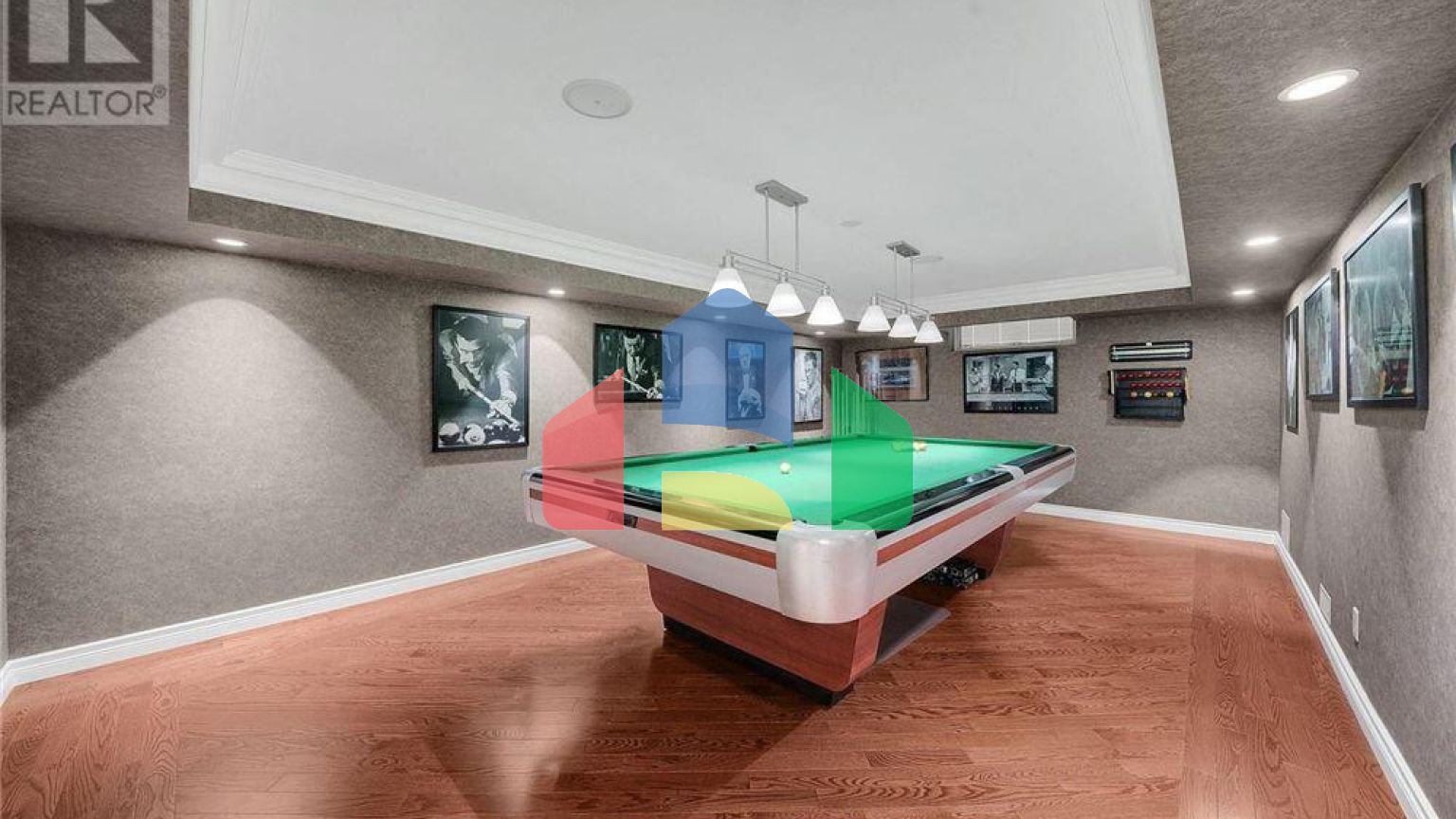 Residential - Single Family Home - Toronto, Canada - Canada