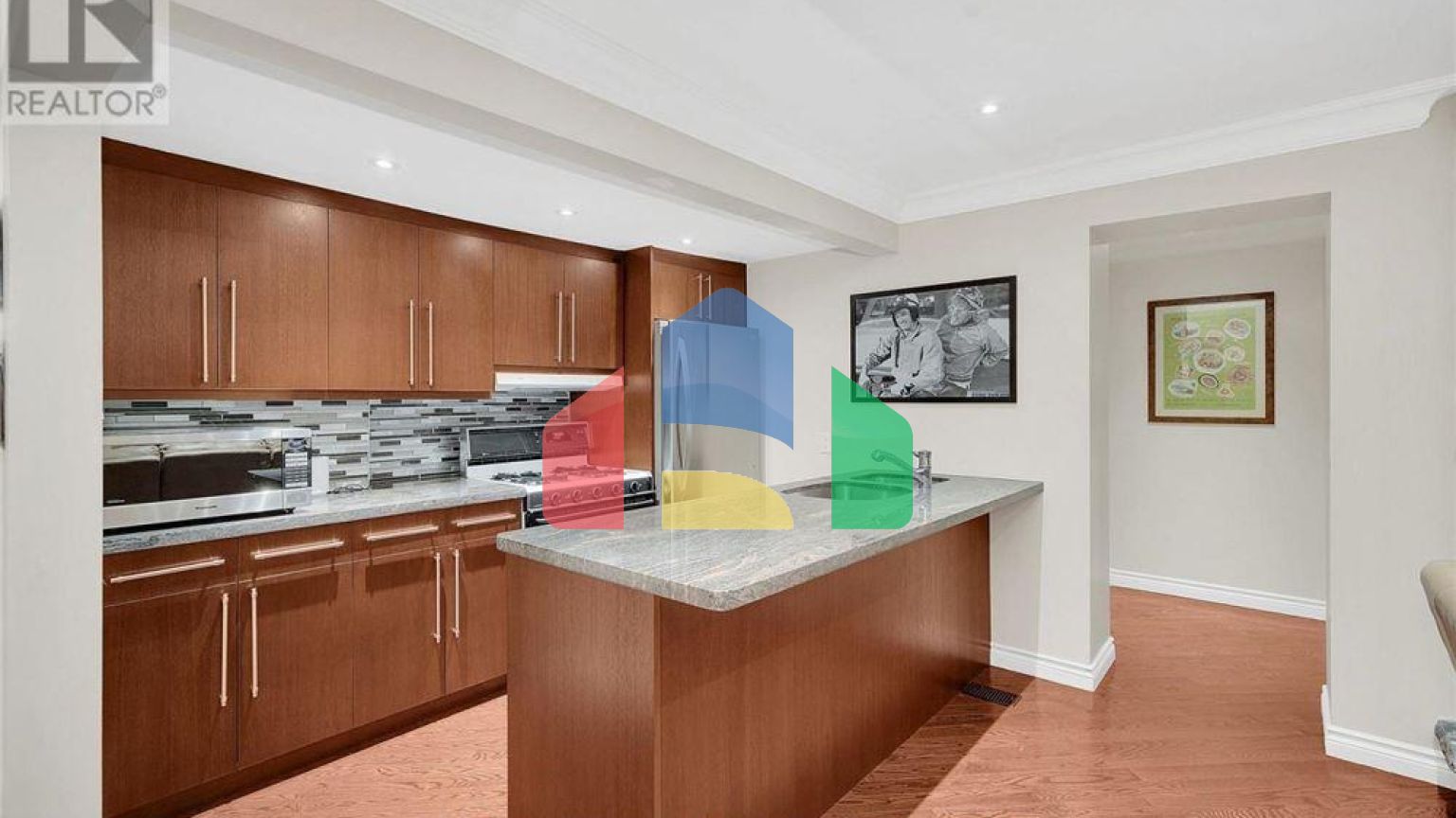 Residential - Single Family Home - Toronto, Canada - Canada