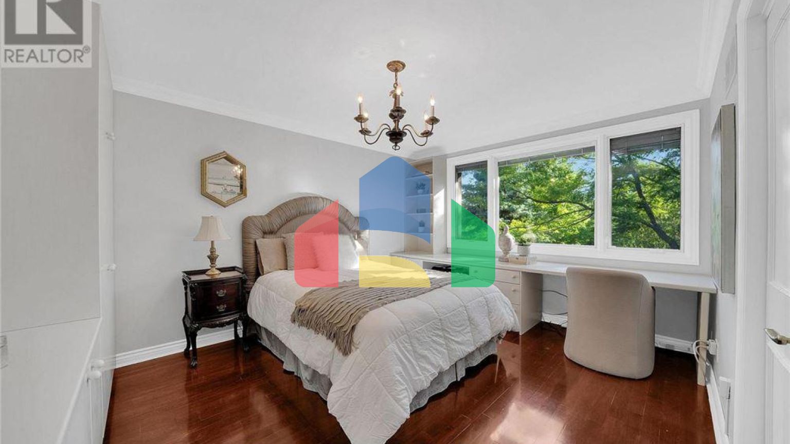 Residential - Single Family Home - Toronto, Canada - Canada